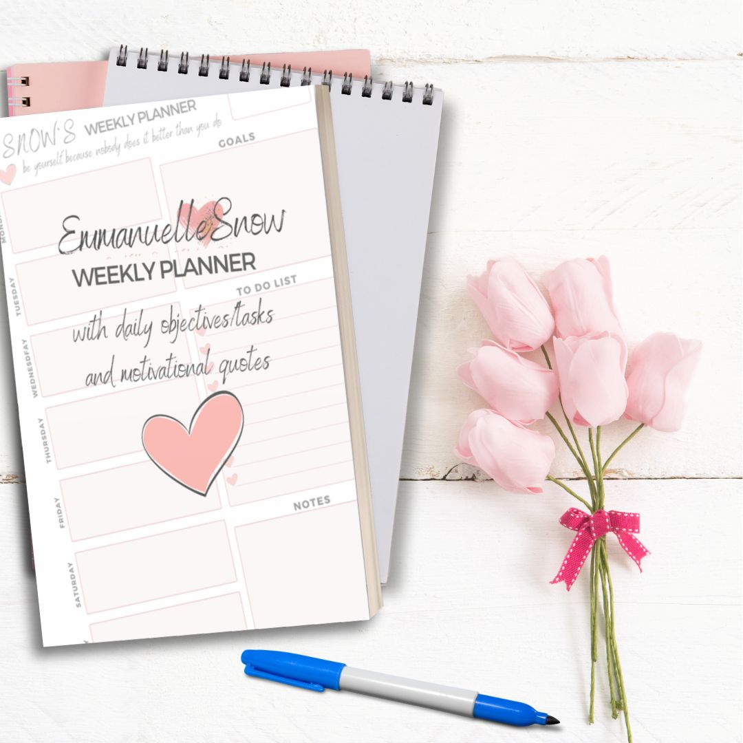 Weekly planner with motivational quotes